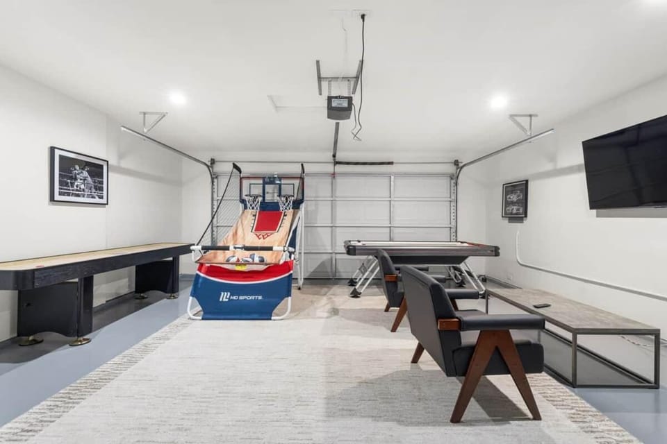 Boise Retreat, New, Hot Tub, Game Room House in Boise