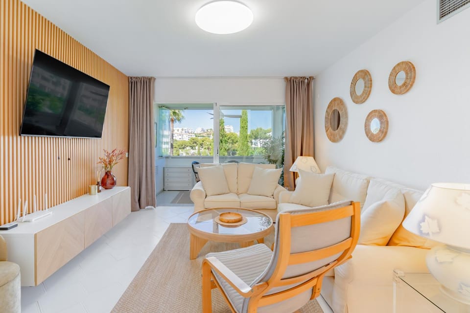 TV and multimedia, Living room, Seating area