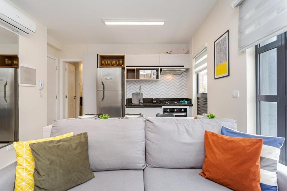 Apto com 2 Ar Cond, Forno e 01 Quarto Apartment in Curitiba