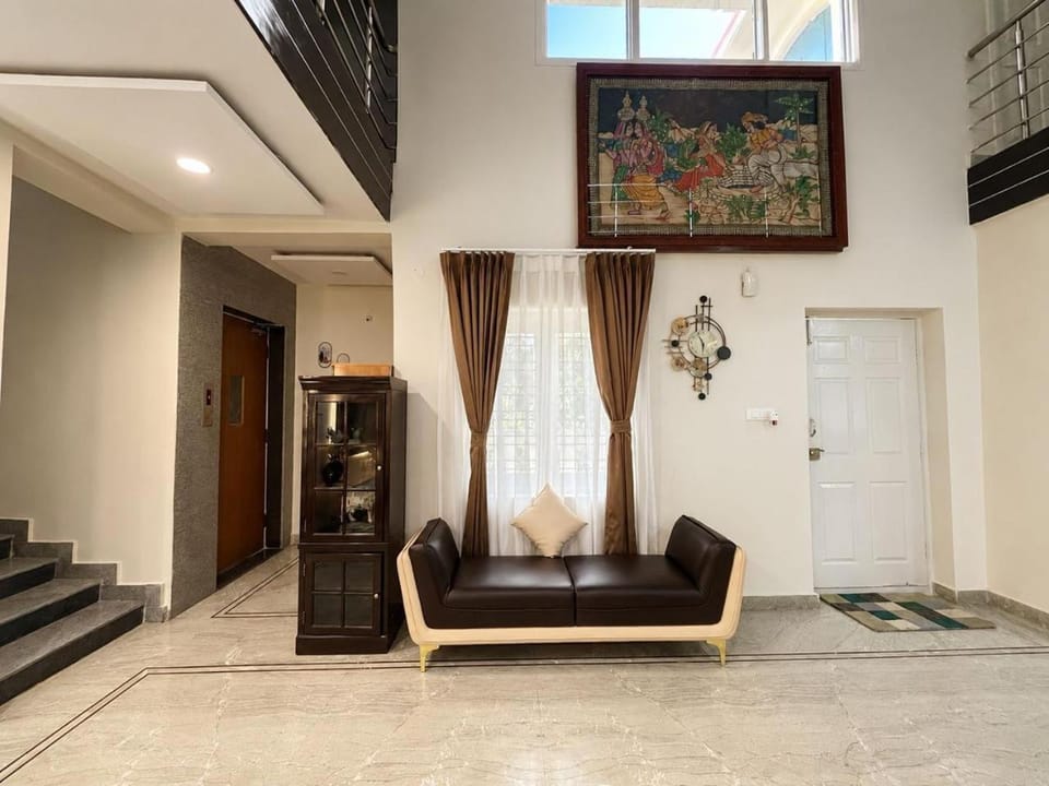 Luxury family stays Villa in Hyderabad