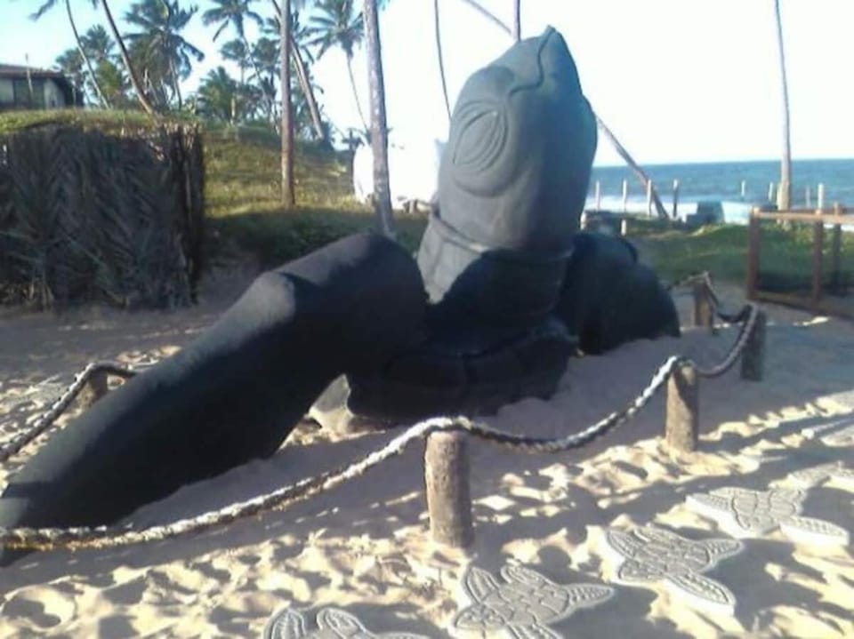 Casa em Frente ao Mar Arembepe Piscinas Naturais House in Arembepe