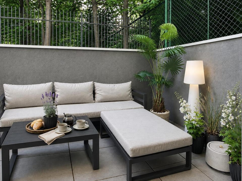 Natural landscape, Balcony/Terrace, furniture
