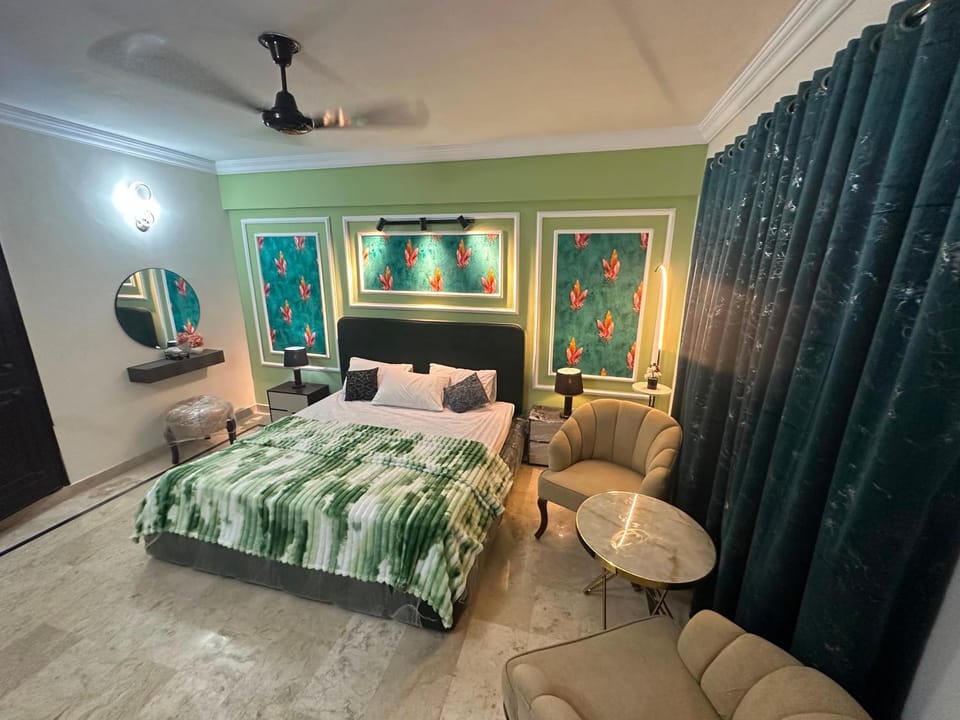 Photo of the whole room