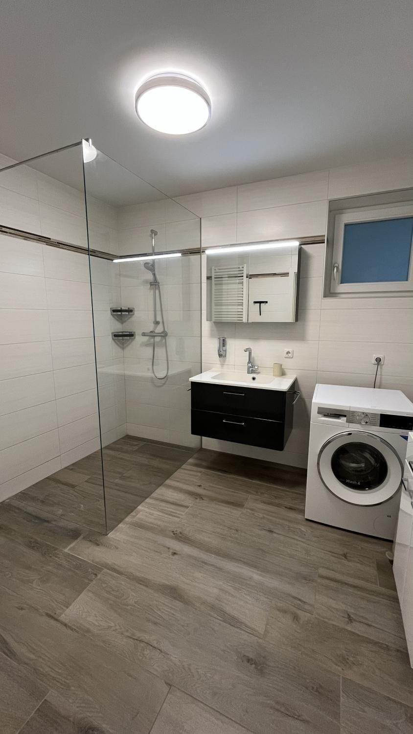 Shower, Bathroom, washing machine, dryer