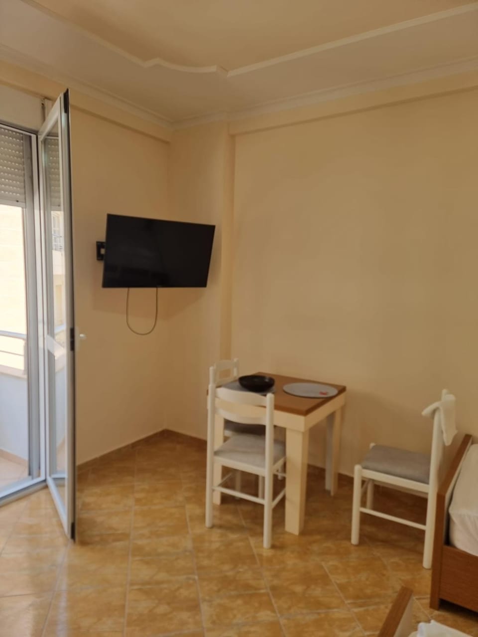 TV and multimedia, Dining area
