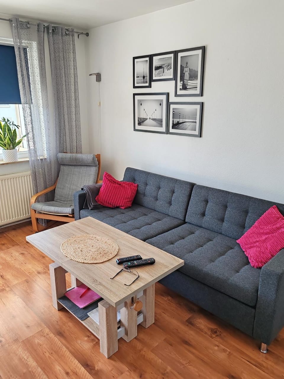 Frankfurt - Niederrad 2-Zimmer Wohnung 47m2 renoviert mit Balkon 3 Personen Apartment in Frankfurt