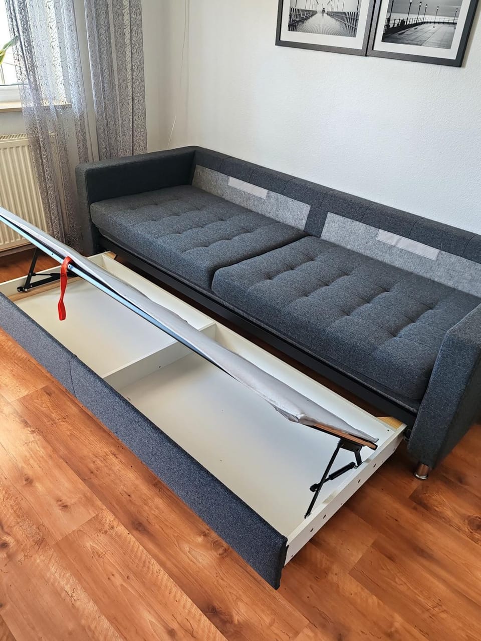Frankfurt - Niederrad 2-Zimmer Wohnung 47m2 renoviert mit Balkon 3 Personen Apartment in Frankfurt