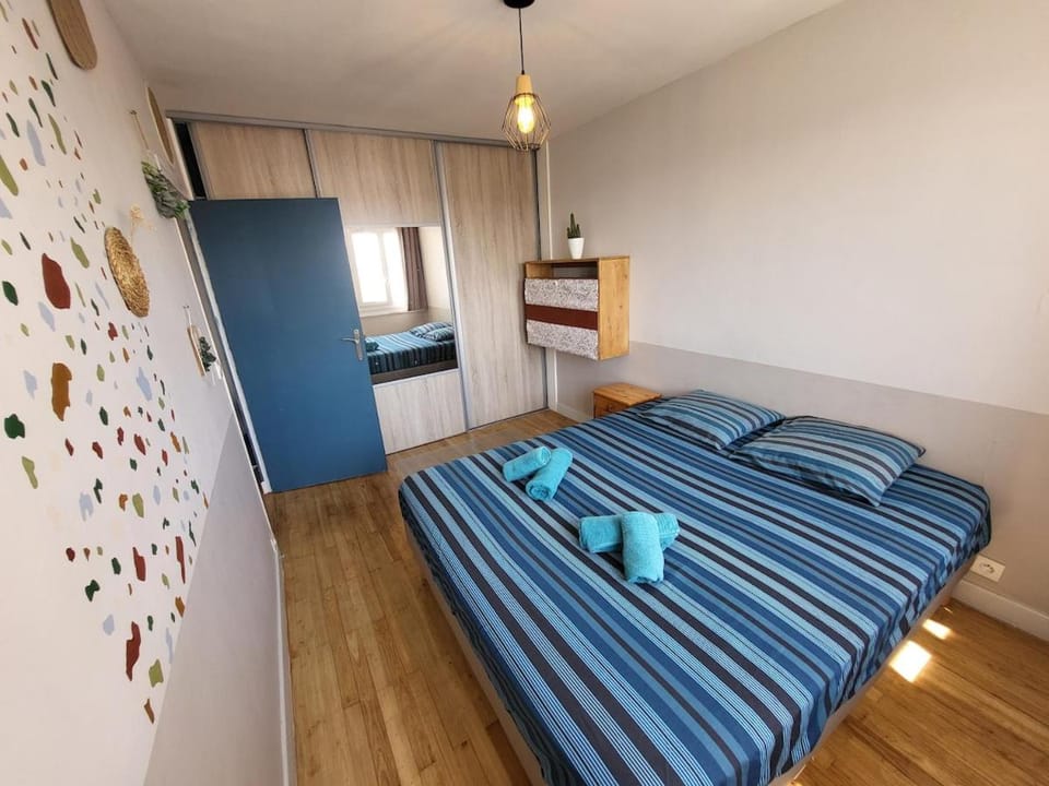 Bright T4 with View - Close to Grand Large & Tram T3 Apartment in Auvergne-Rhône-Alpes