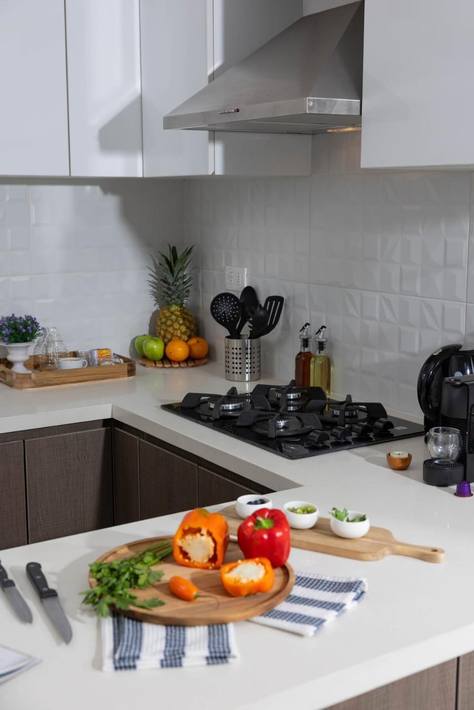 Sleek Modern 1BR w,Balcon WIFI POOL & GYM Apartment in Barranco
