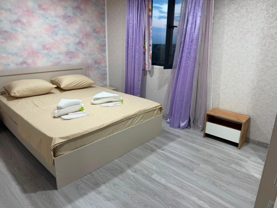 Zvartnoc siti Lyuks Apartment in Yerevan