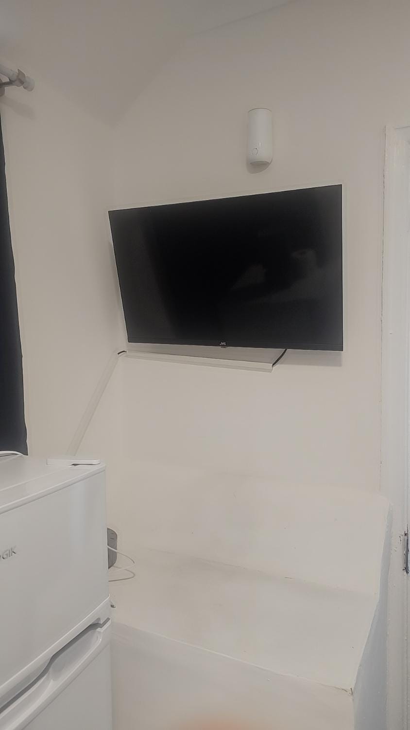Heywhyjas Apartment in England
