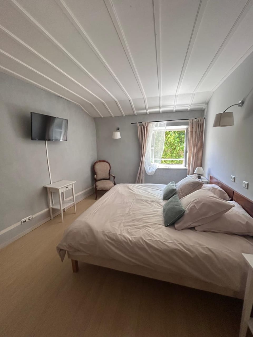 Auberge des Veillees Inn in Auvergne-Rhône-Alpes