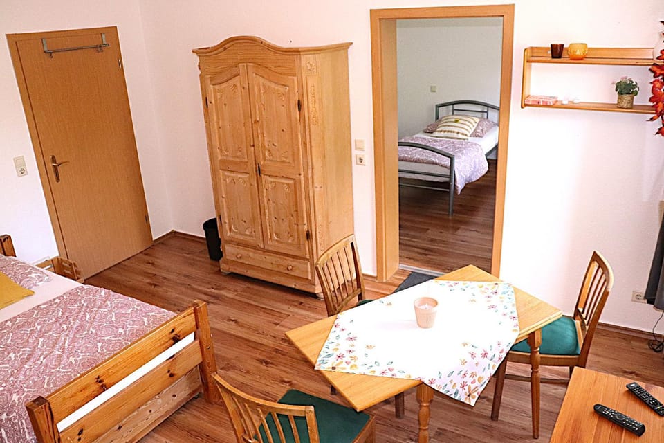 Bed, Living room, Photo of the whole room, Seating area, Dining area, Bedroom, wardrobe
