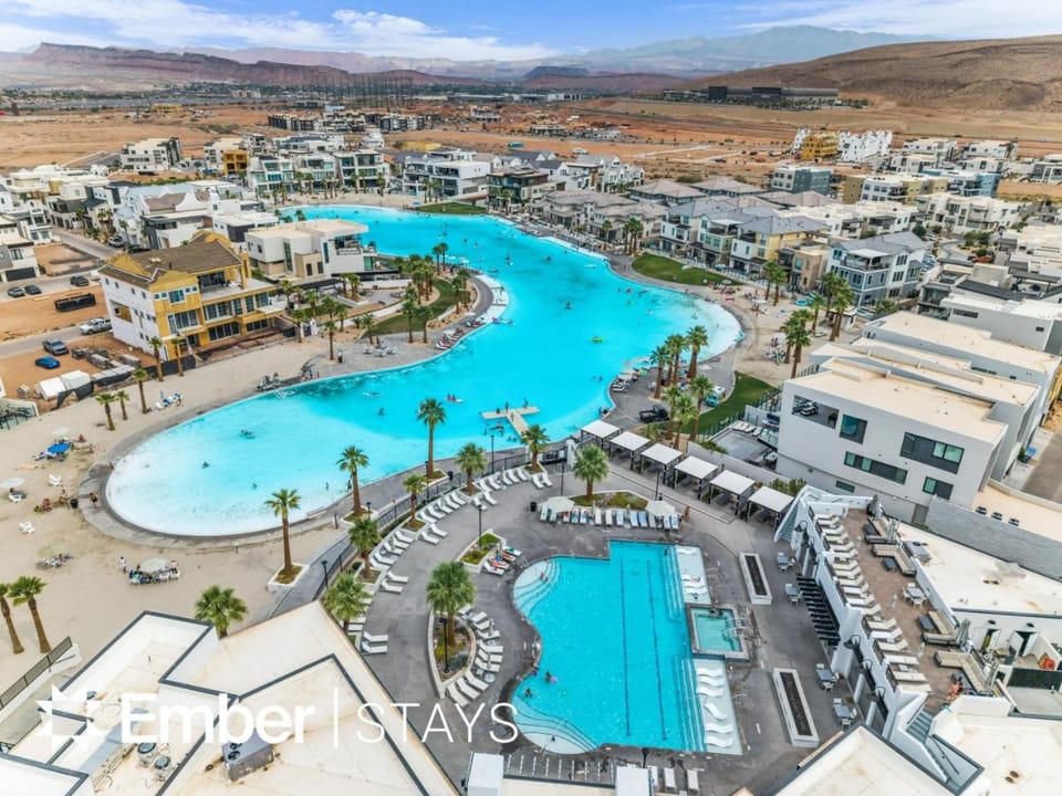 Blue Palms at Desert Color by Ember Stays House in St George