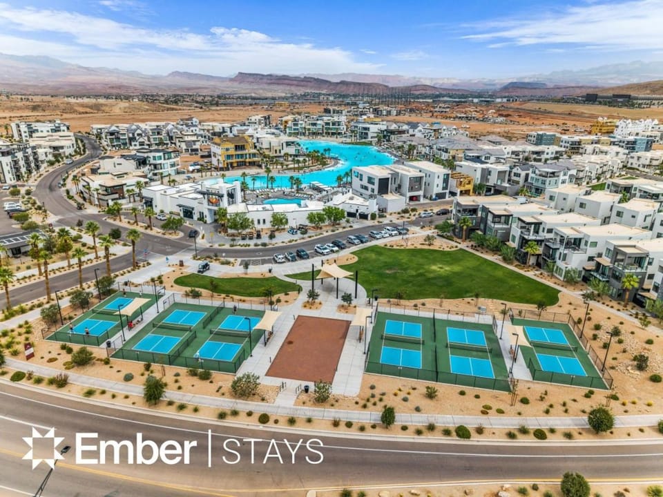 Blue Palms at Desert Color by Ember Stays House in St George