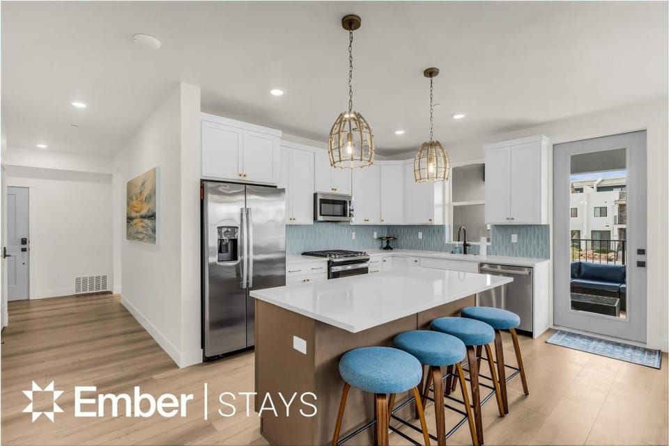 Blue Palms at Desert Color by Ember Stays House in St George