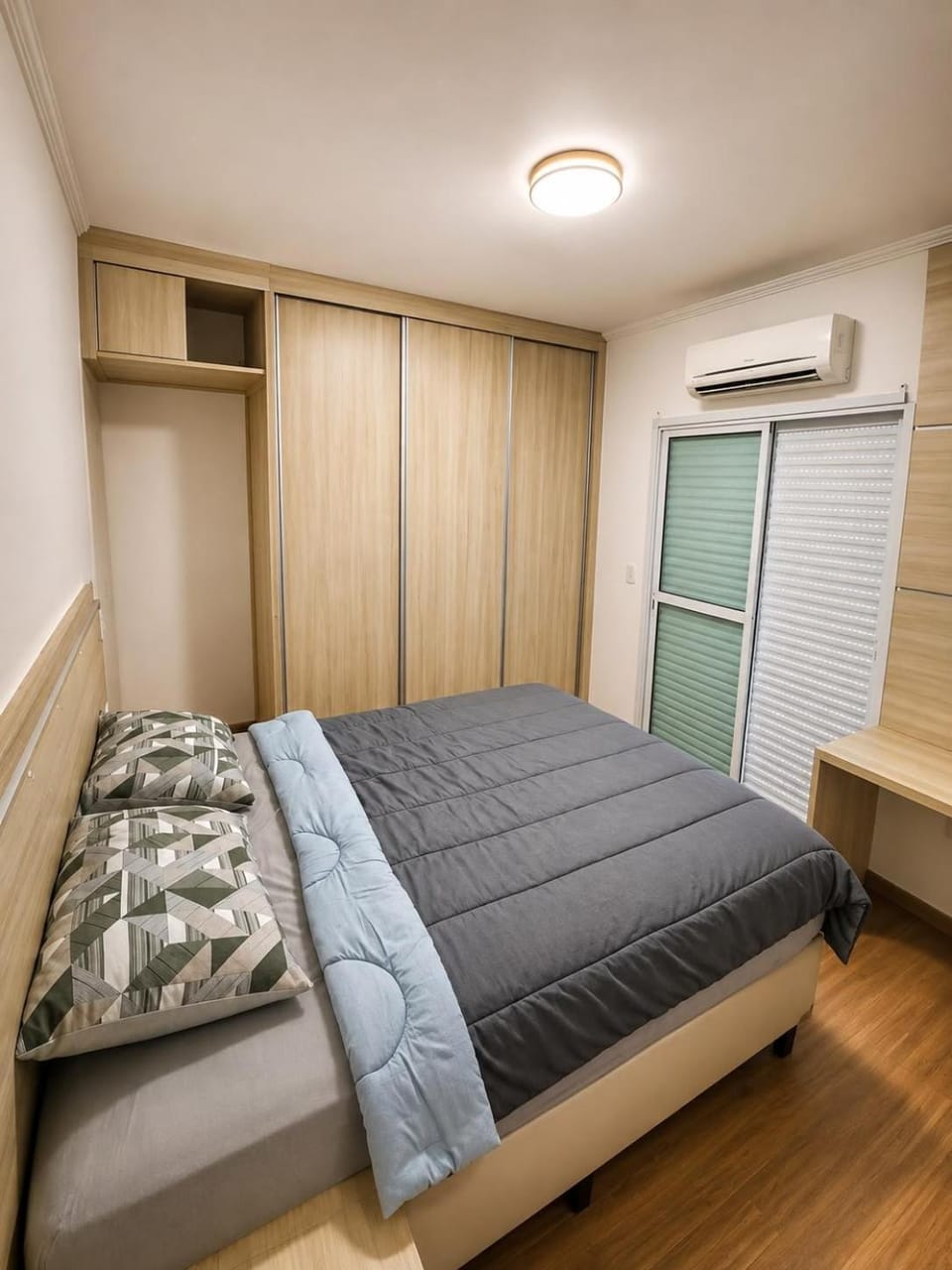 Apartamento mar à vista e varanda com churrasqueira e 3 quartos Apartment in State of São Paulo