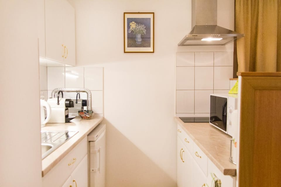 Coffee/tea facilities, Kitchen or kitchenette, Food and drinks, Decorative detail