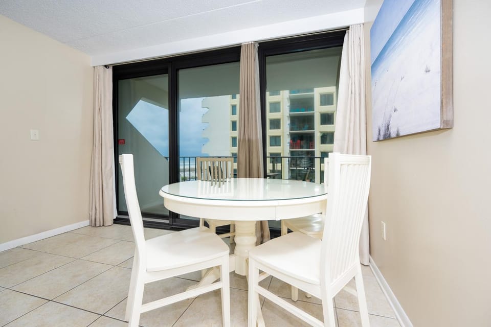 Island Winds East 210 condo Apartment in West Beach