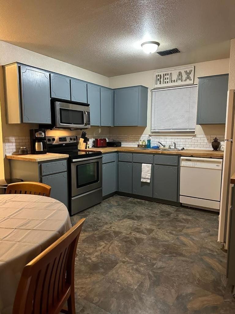 Comfort Townhouse 3 rooms 2 baths Entire Home pet friendly Apartment in Killeen