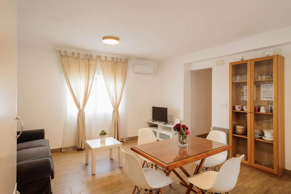 Centro de Sevilla Apartamento Luminoso Apartment in Seville