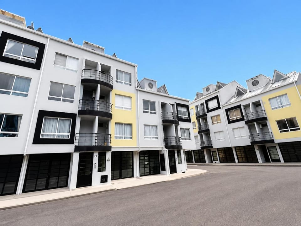 Property building, Day, Neighbourhood, Street view
