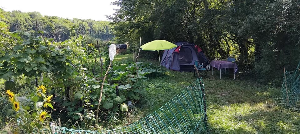 Tente Rosalie Campground/ 
RV Resort in Grand Est