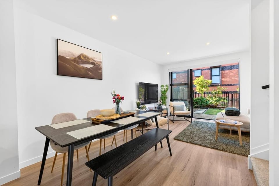 Serene 3BR Home Close to City & Parks Zodiak Stays House in Auckland