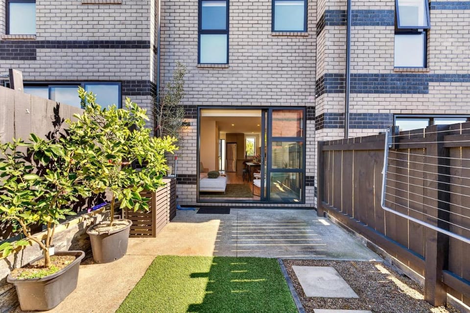 Serene 3BR Home Close to City & Parks Zodiak Stays House in Auckland