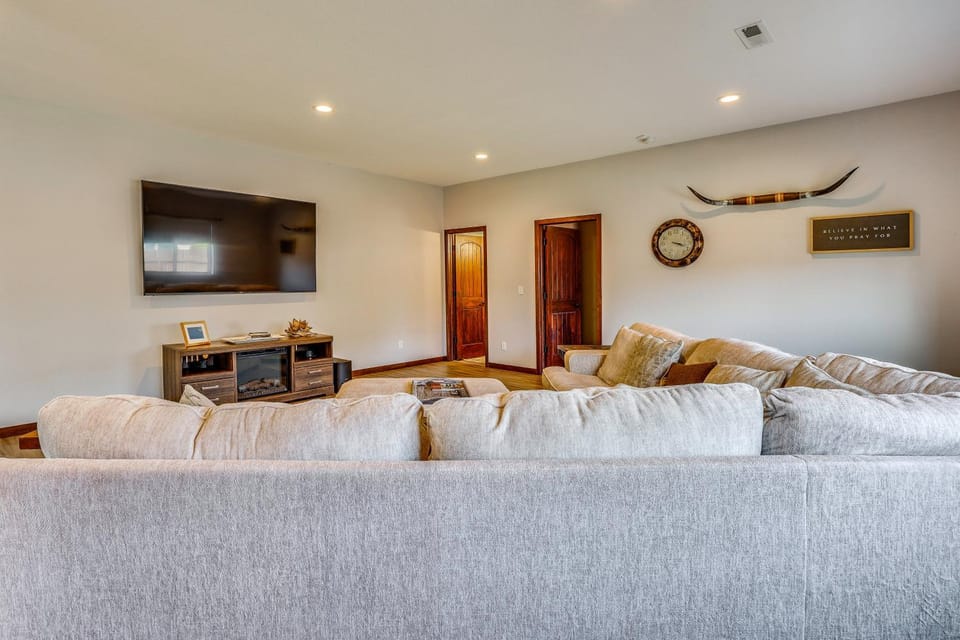 Private Yard w/ Patio! Rapid City Escape House in Rapid City