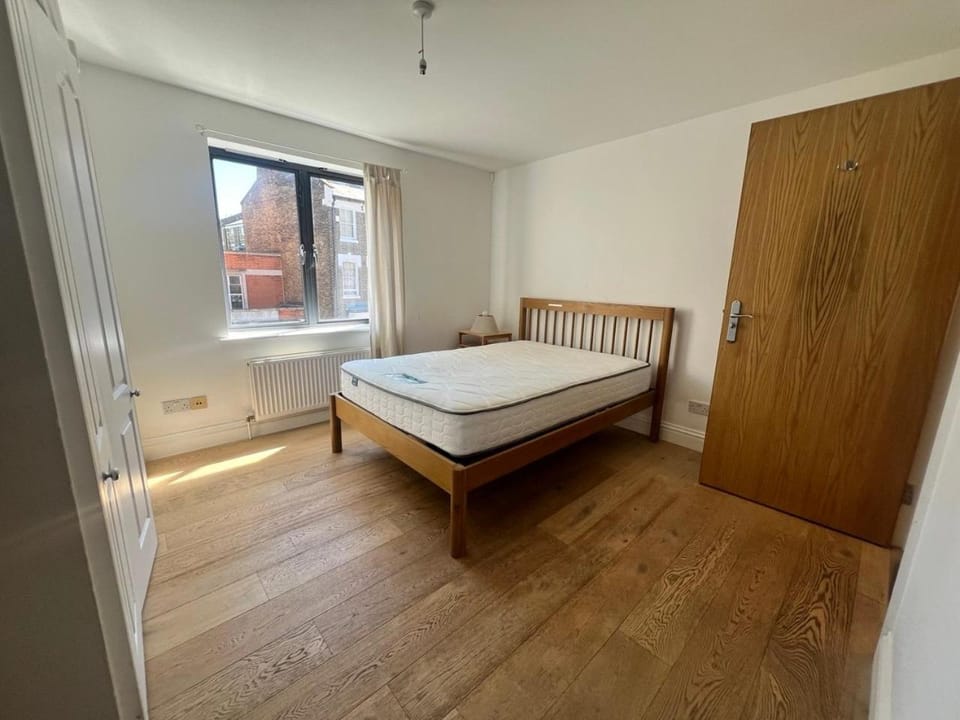 Two Bedroom Apartment in Holloway Apartment in London Borough of Islington