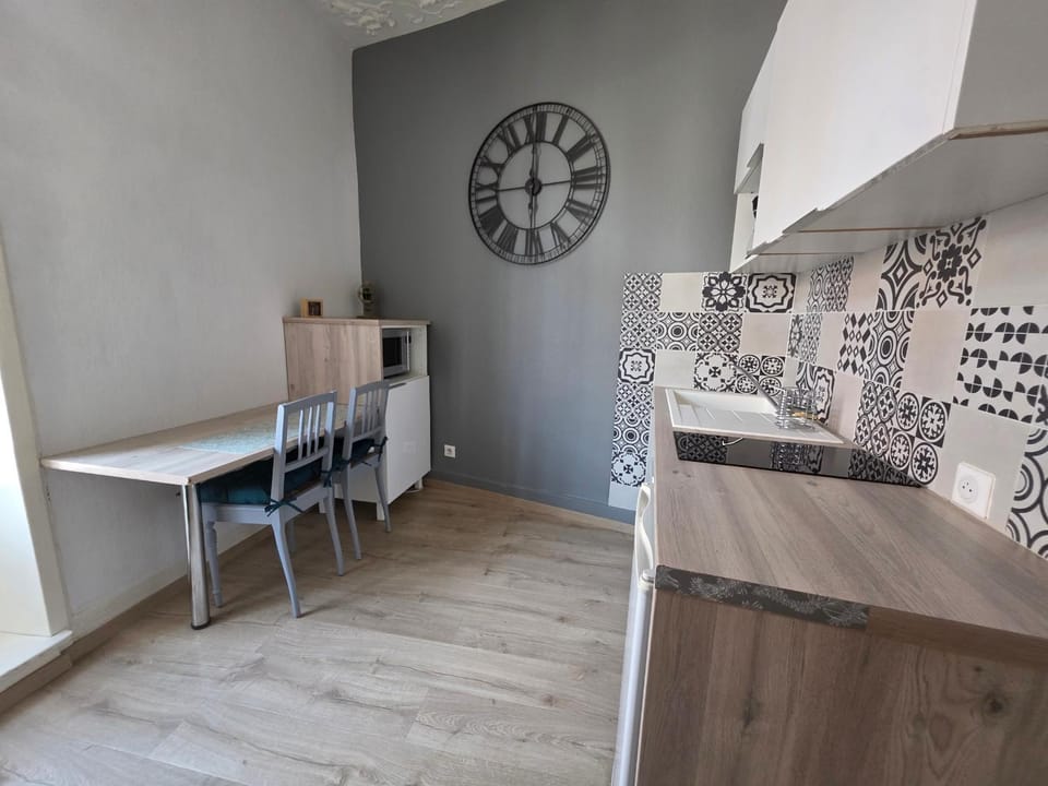 Studio douillet au cœur de Luxeuil - 1 pers. - FR-1-901-9 Apartment in Vosges