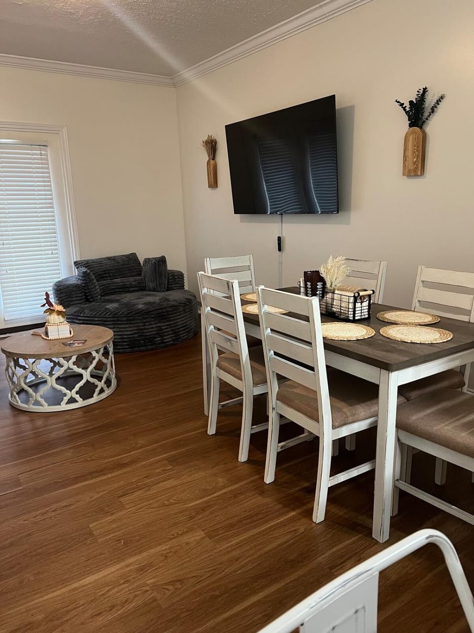 Clemson Football Hideout! 8 beds! Walk to Campus! Villa in Clemson