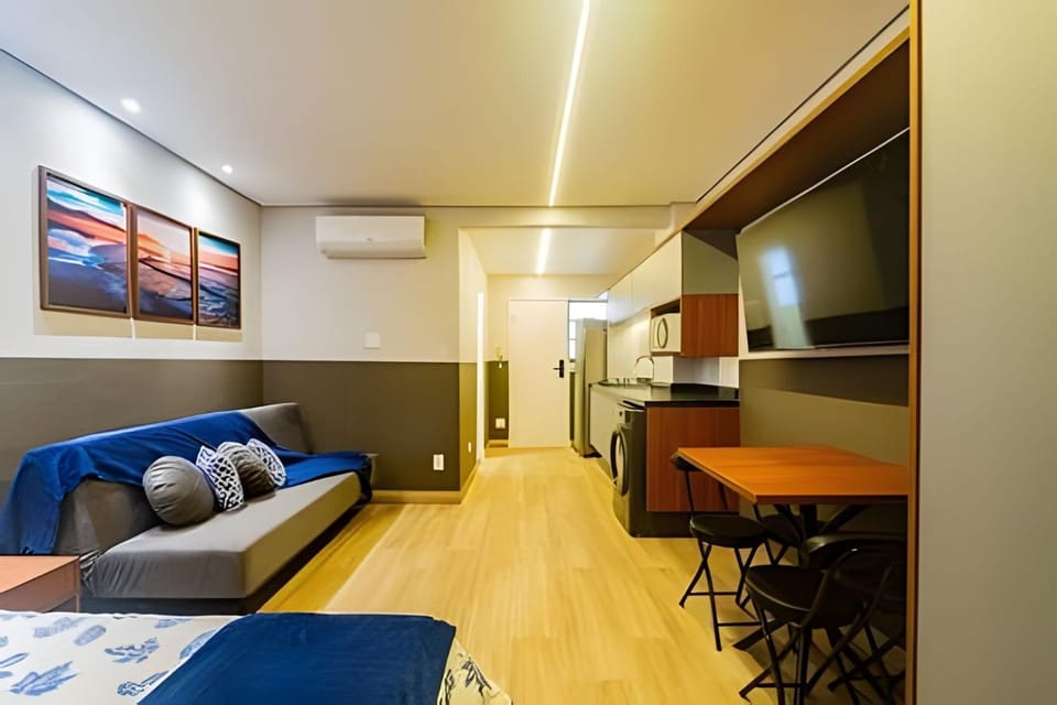 Bedroom, Dinner