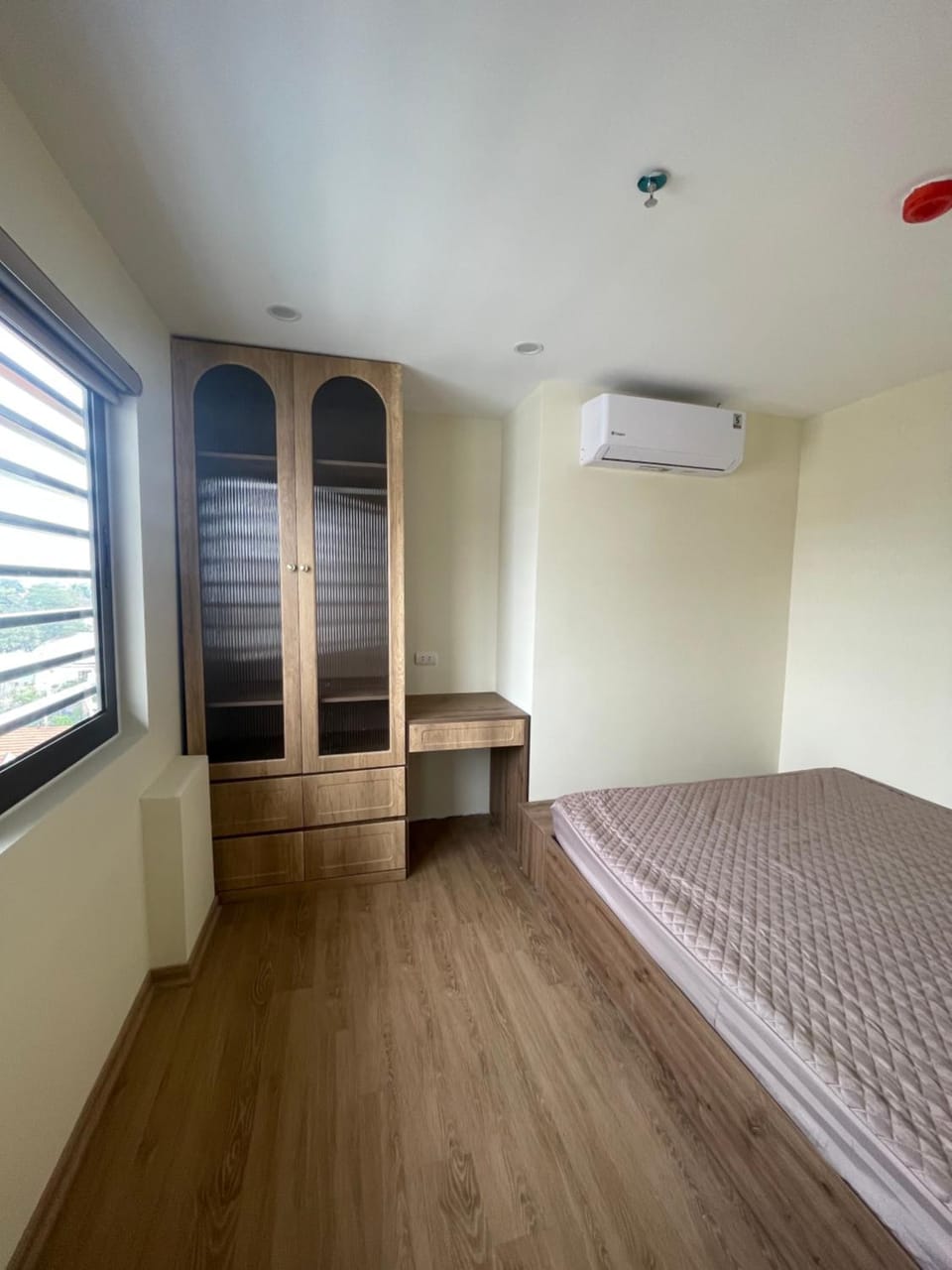 Light Home Hoàng Hoa Thám Apartment in Hanoi