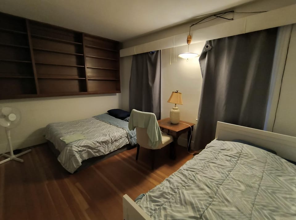 Vancouver Guest House- Airport 10 Min, Free Parking Vacation rental in Vancouver