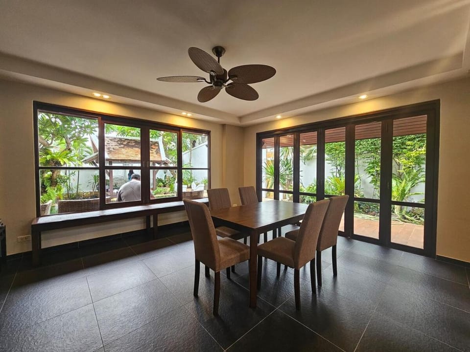 Classical 5BR Pool Villa Pattaya Villa in Pattaya City