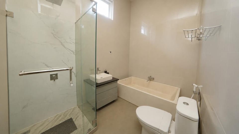 Bathroom, Bath
