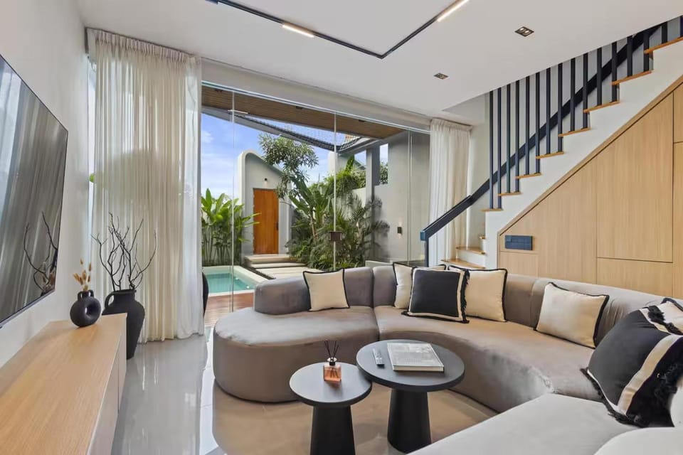 Hidden Oasis, Designer 2BR Villa in Umalas Villa in North Kuta