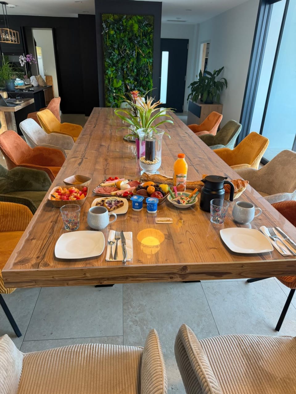 Dining area, Breakfast, Continental breakfast