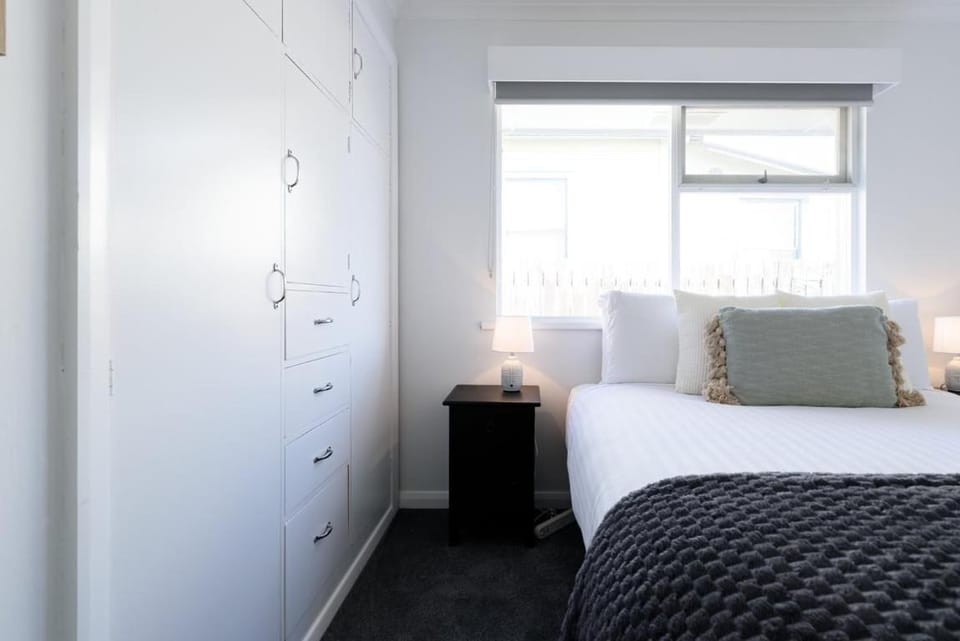 Modern Ease in East Devonport House in Devonport