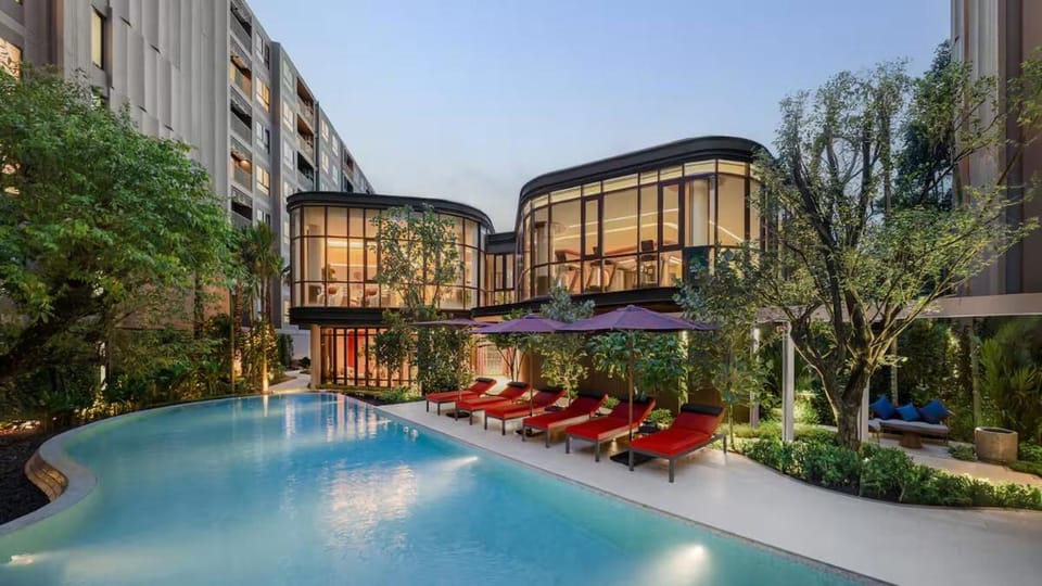 Modern 1BR Mountain View Pool Onsen Wi-Fi Apartment in Choeng Thale