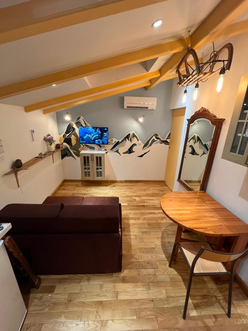 Le chalet f2 climatisé plein centre Apartment in Auvergne-Rhône-Alpes