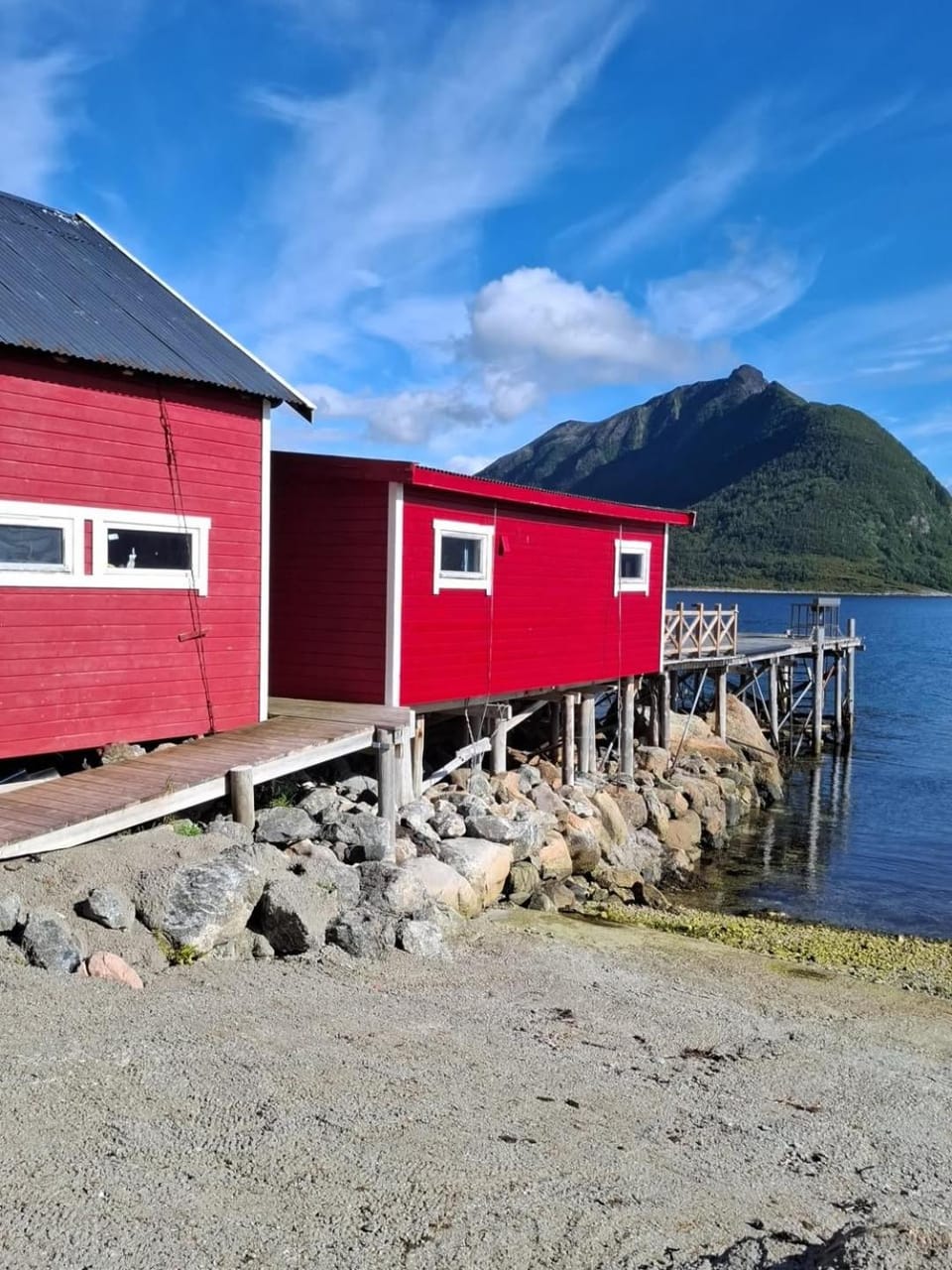 Property building, Day, Mountain view, Sea view