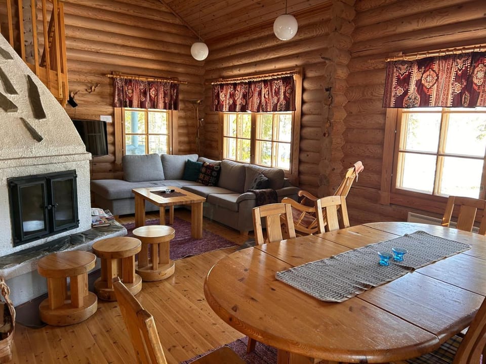 Kitchen or kitchenette, Living room, Seating area