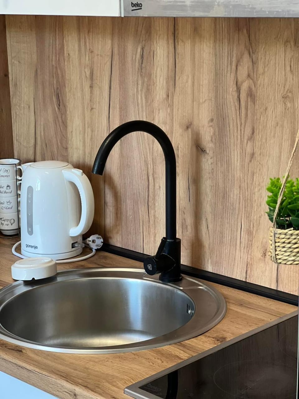 Coffee/tea facilities, Kitchen or kitchenette