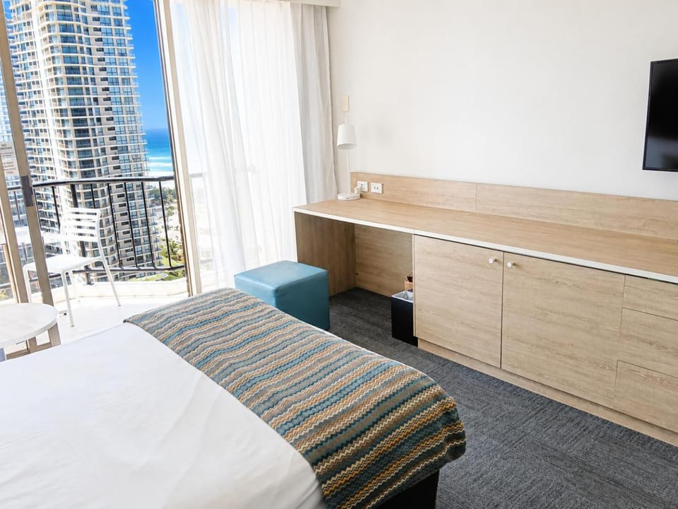 Cozy Ocean View Room 2 Double Beds 3 Min to Beach Apartment in Surfers Paradise Boulevard