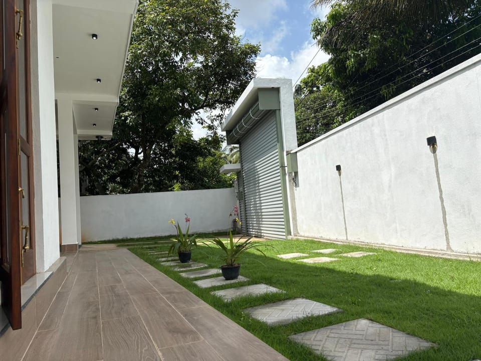 Garden, Garden view