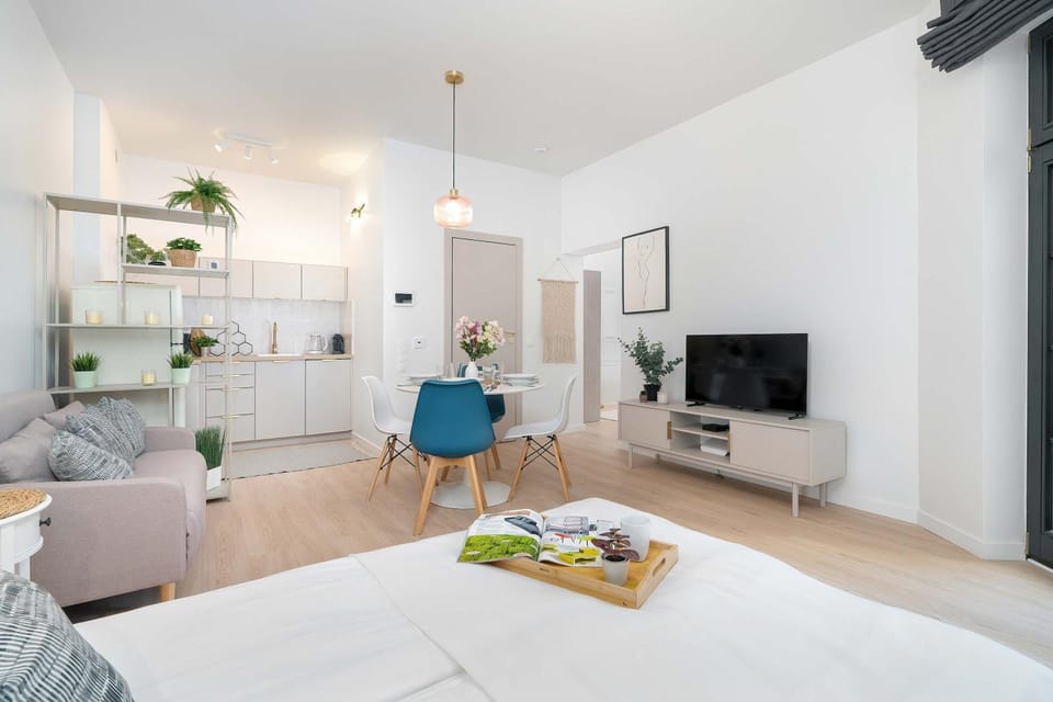 TV and multimedia, Kitchen or kitchenette, Seating area, Dining area