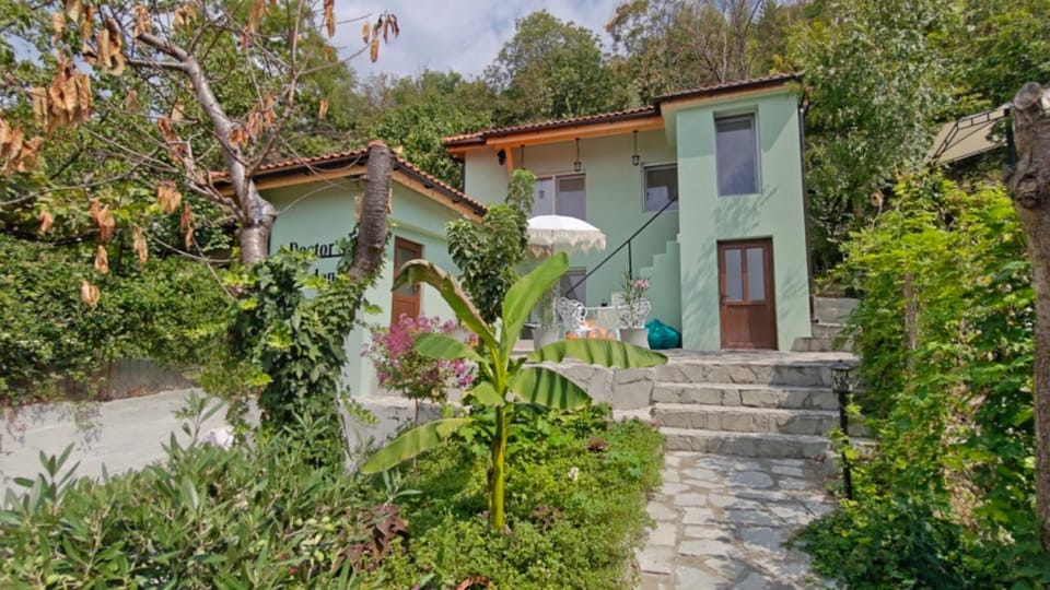 Property building, Garden